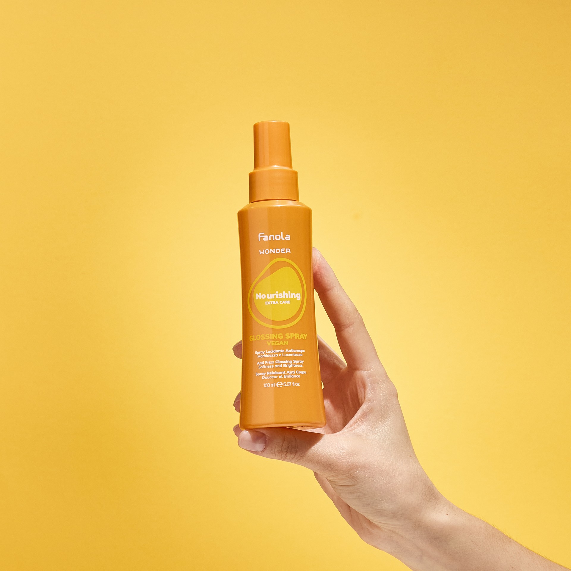 Wonder Nourishing glossing spray 3