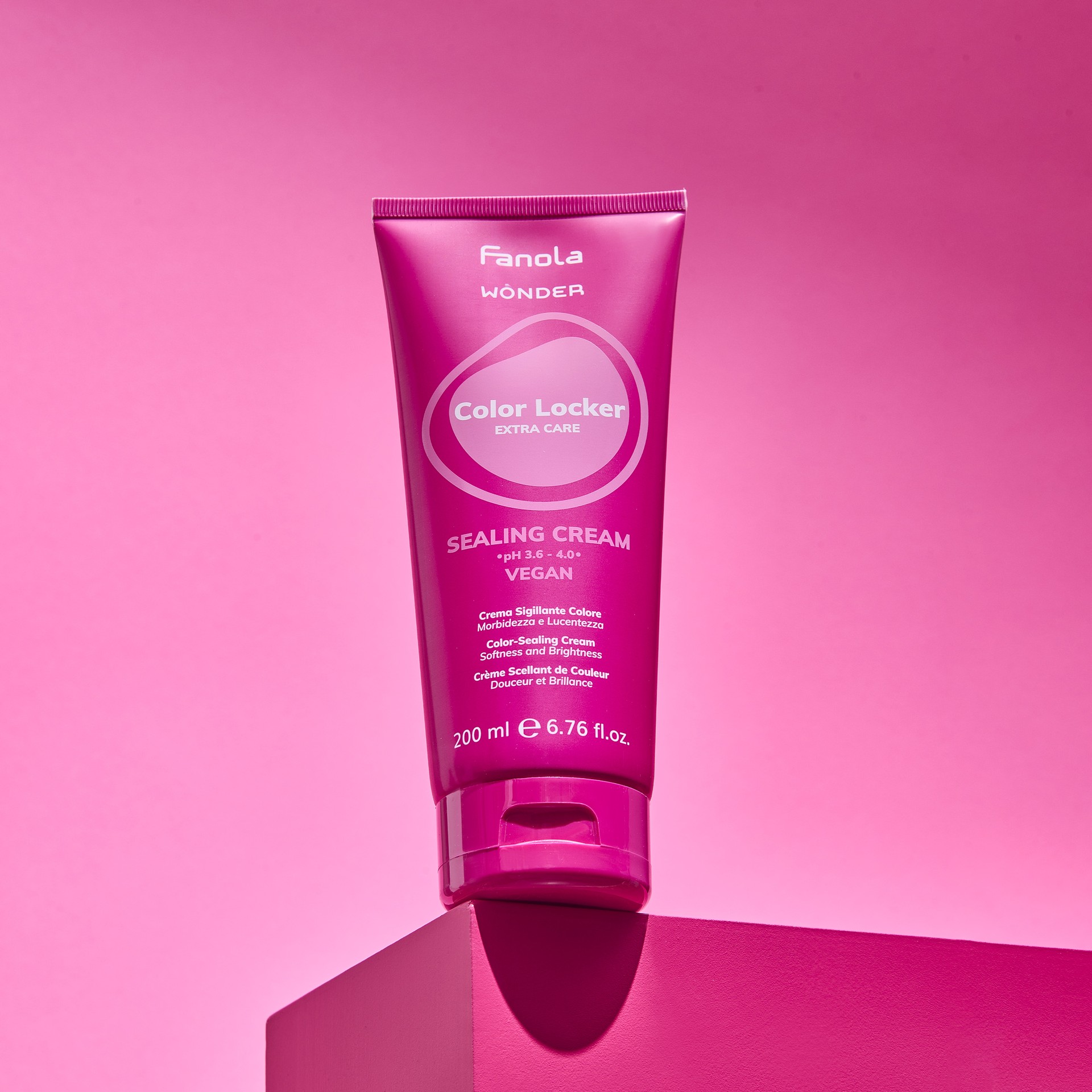 Wonder Color Locker sealing cream 2