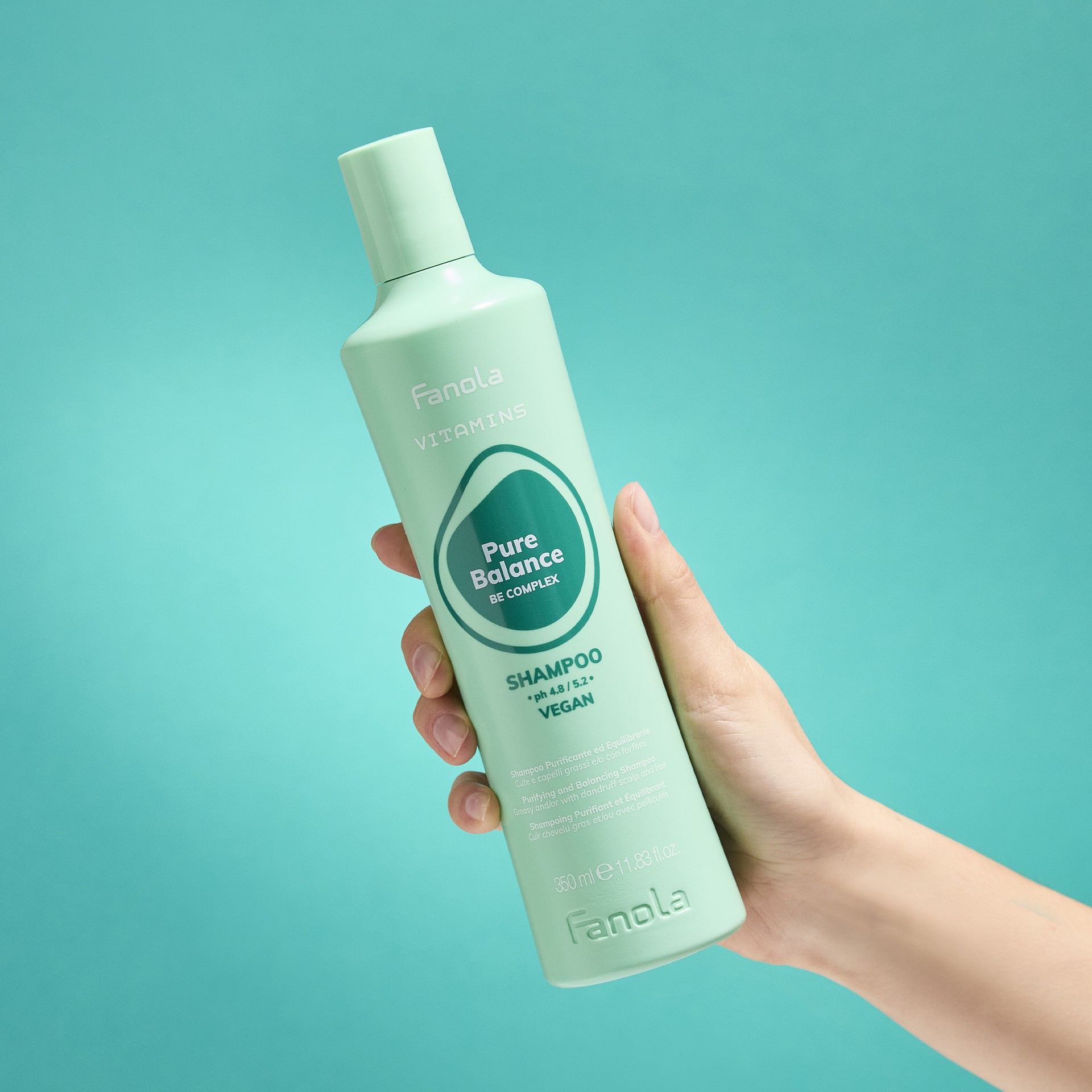 Vitamins Pure Balance shampoo 3