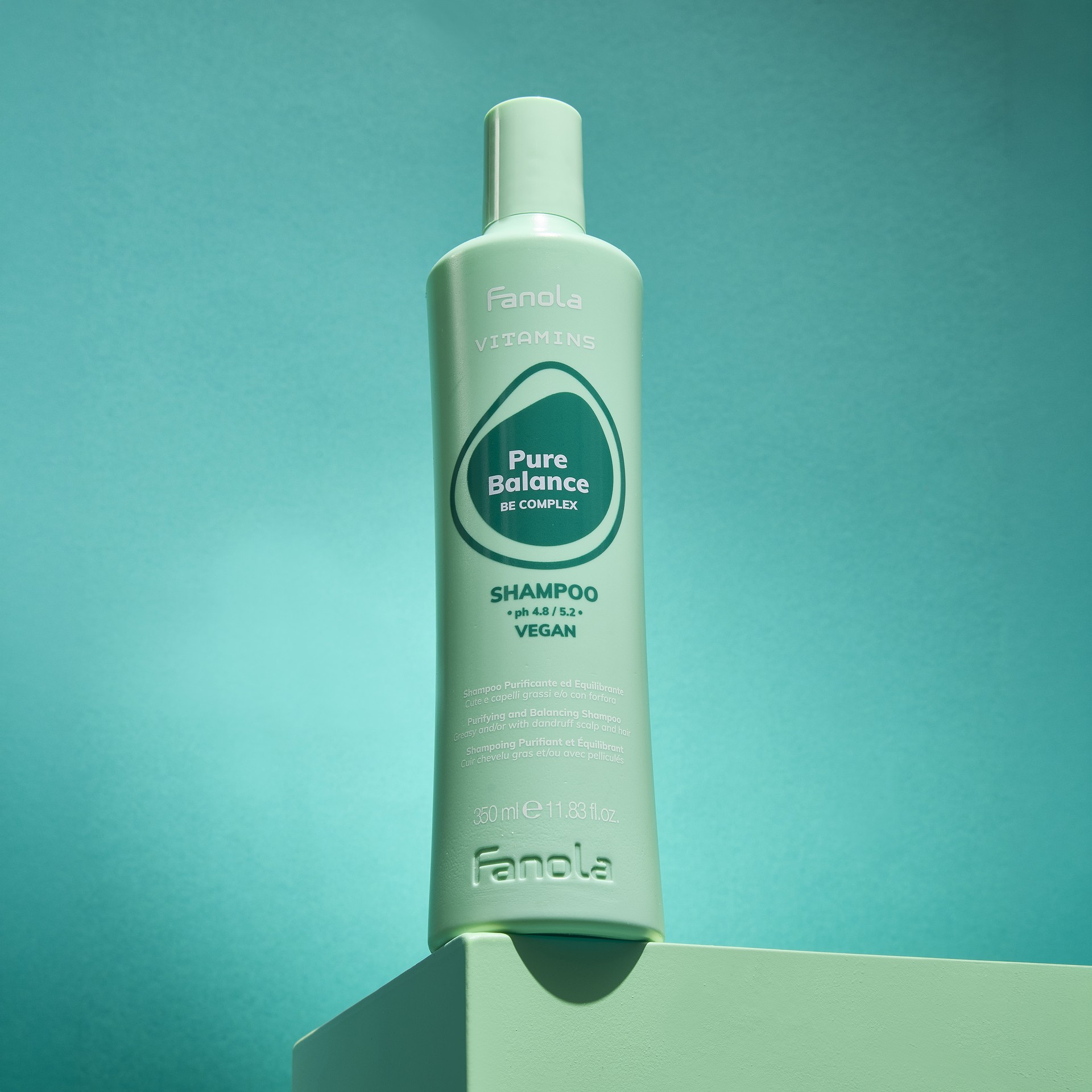 Vitamins Pure Balance shampoo 2